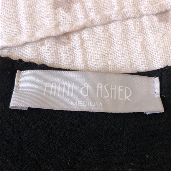 Faith and Asher Embroidered Crop Top - Picture 5 of 7
